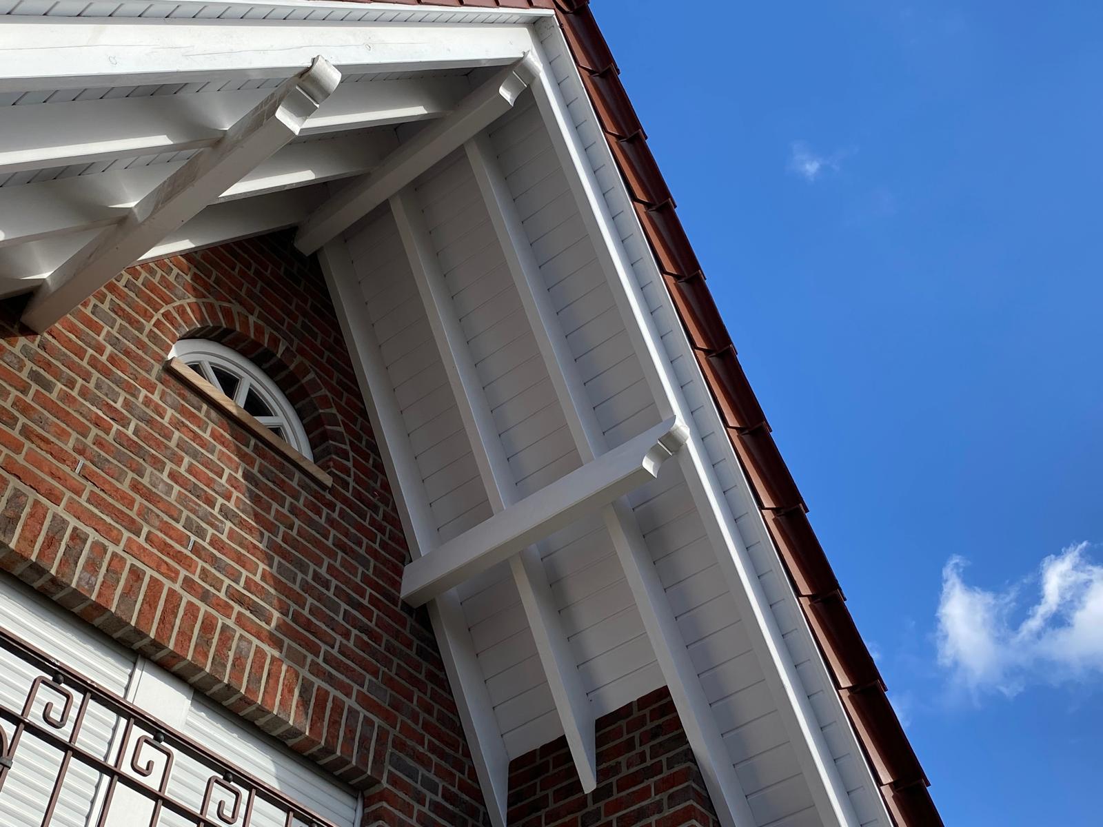 Reinigung von Dach&uuml;berst&auml;nden im Raum Freren.